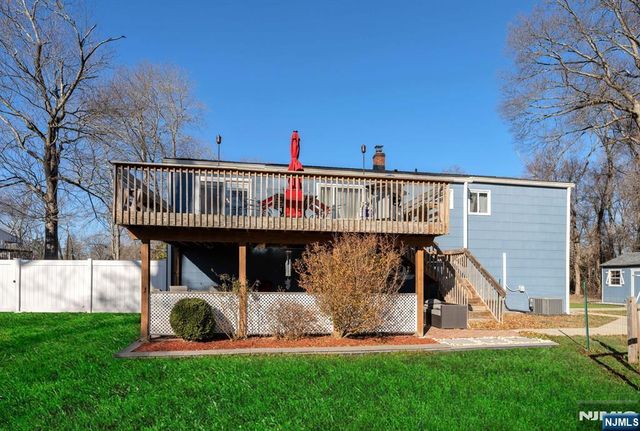 4 Lynn Court, Lincoln Park Borough, NJ 07035