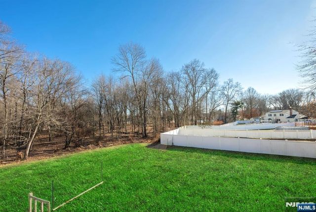 4 Lynn Court, Lincoln Park Borough, NJ 07035