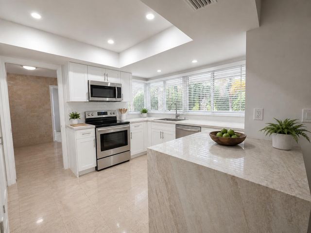 10873 MAGNOLIA Street, Palm Beach Gardens, FL 33418