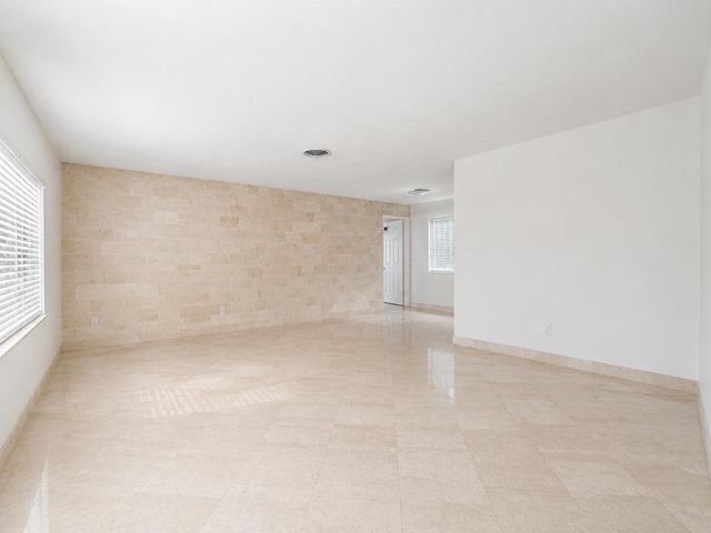 10873 MAGNOLIA Street, Palm Beach Gardens, FL 33418