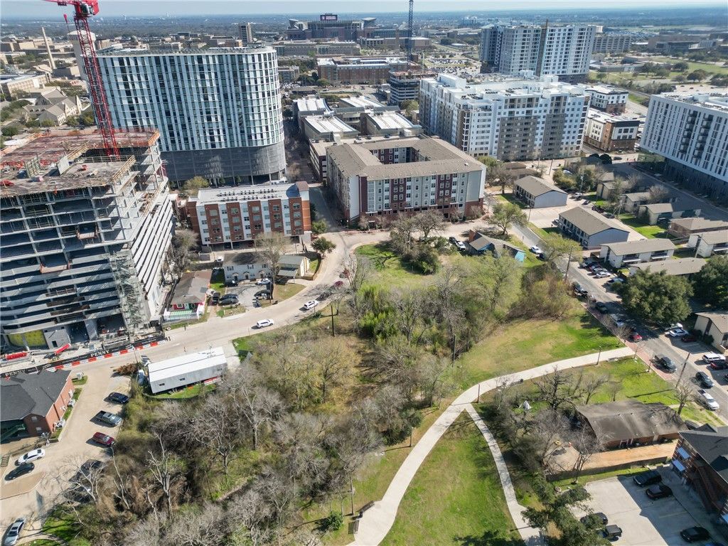 309 Cherry Street, College Station, TX 77840