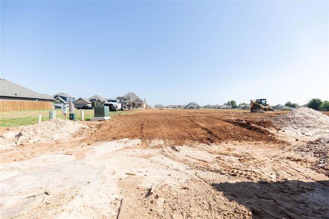 9213 NW 86th Street, Yukon, OK 73099