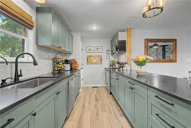 3 London Drive, Bella Vista, AR 72715