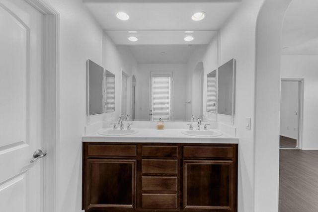 162 Paseo Bravo, Palm Desert, CA 92211