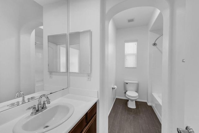 162 Paseo Bravo, Palm Desert, CA 92211