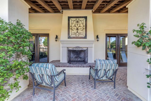 162 Paseo Bravo, Palm Desert, CA 92211