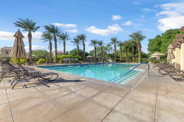 162 Paseo Bravo, Palm Desert, CA 92211