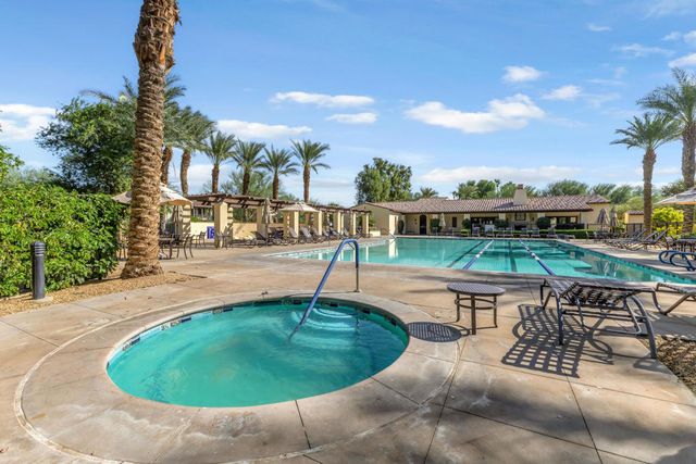 162 Paseo Bravo, Palm Desert, CA 92211