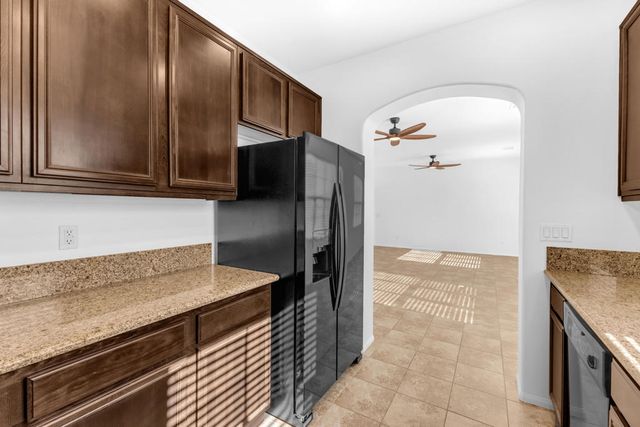 162 Paseo Bravo, Palm Desert, CA 92211
