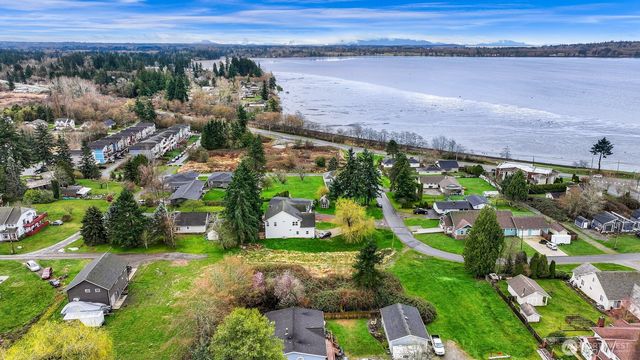 932 Georgia Street, Blaine, WA 98230