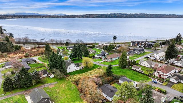 932 Georgia Street, Blaine, WA 98230