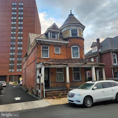 221 CEDAR ST, Tamaqua, PA 18252