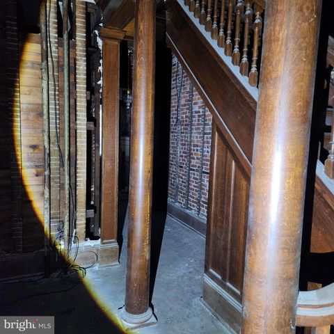 221 CEDAR ST, Tamaqua, PA 18252