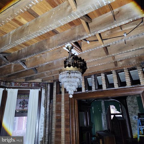 221 CEDAR ST, Tamaqua, PA 18252