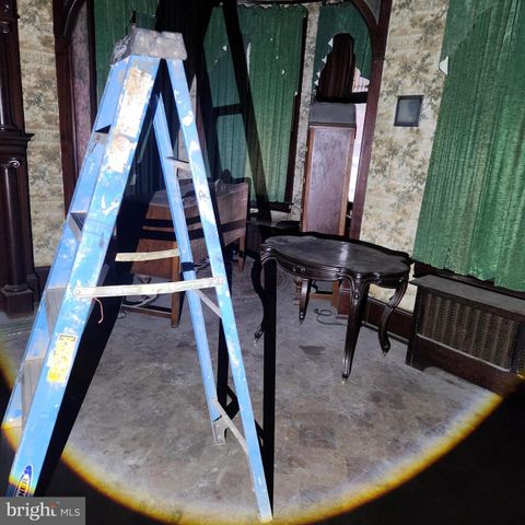 221 CEDAR ST, Tamaqua, PA 18252