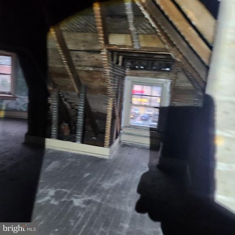 221 CEDAR ST, Tamaqua, PA 18252