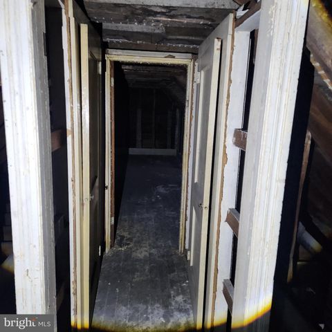 221 CEDAR ST, Tamaqua, PA 18252