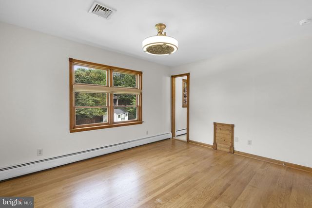 1014 CLIFTONBROOK LN, Silver Spring, MD 20905