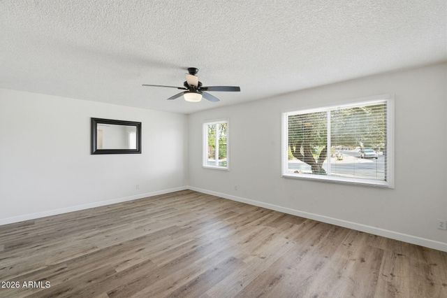 3525 W Crocus Drive W, Phoenix, AZ 85053