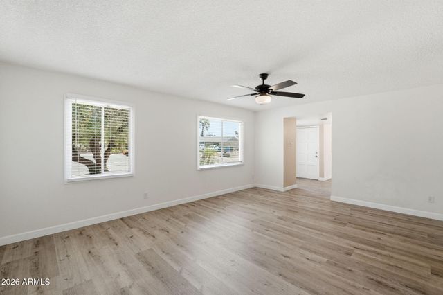 3525 W Crocus Drive W, Phoenix, AZ 85053