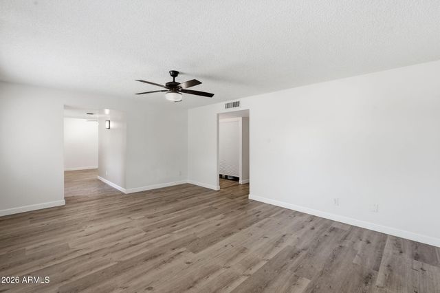 3525 W Crocus Drive W, Phoenix, AZ 85053