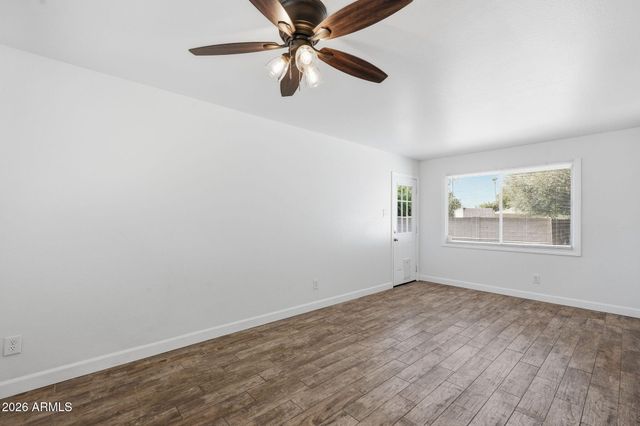 3525 W Crocus Drive W, Phoenix, AZ 85053