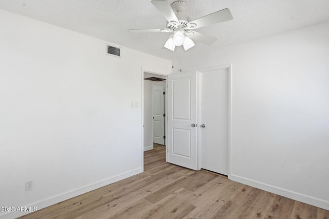 3525 W Crocus Drive W, Phoenix, AZ 85053