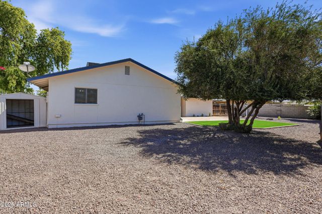 3525 W Crocus Drive W, Phoenix, AZ 85053