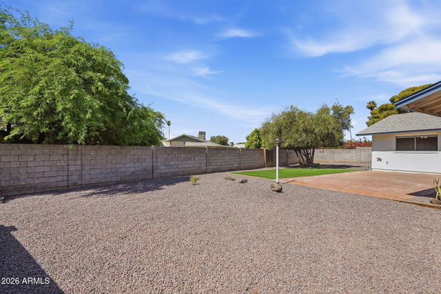 3525 W Crocus Drive W, Phoenix, AZ 85053