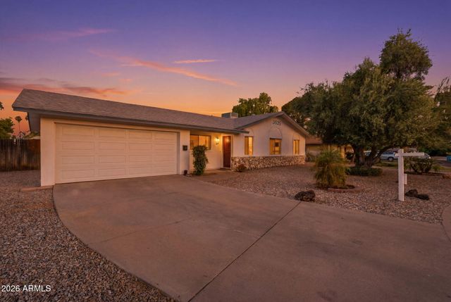 3525 W Crocus Drive W, Phoenix, AZ 85053