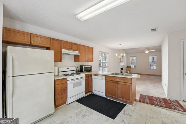 111 Bainbridge Court, Dallas, GA 30132