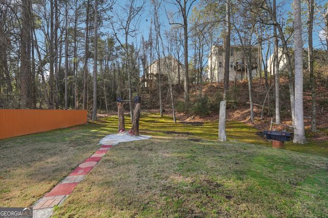 111 Bainbridge Court, Dallas, GA 30132