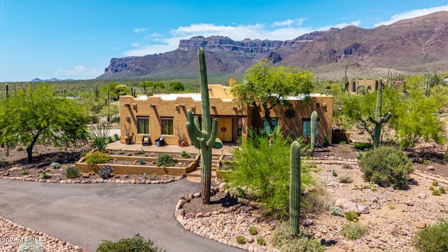 10196 E Open Sky Drive, Gold Canyon, AZ 85118