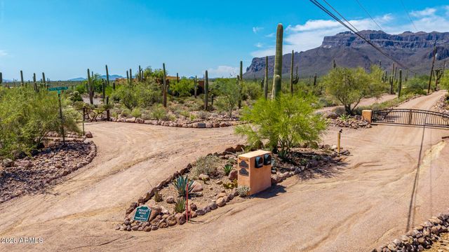 10196 E Open Sky Drive, Gold Canyon, AZ 85118