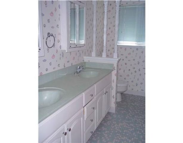 3253 Lockridge Drive, Ann Arbor, MI 48108