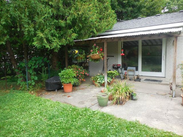 3253 Lockridge Drive, Ann Arbor, MI 48108