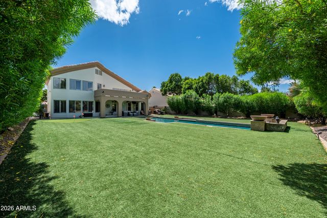 1442 E CATAMARAN Drive, Gilbert, AZ 85234
