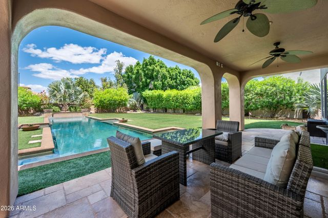 1442 E CATAMARAN Drive, Gilbert, AZ 85234
