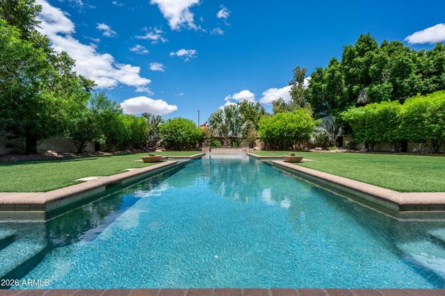 1442 E CATAMARAN Drive, Gilbert, AZ 85234
