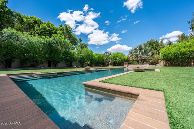 1442 E CATAMARAN Drive, Gilbert, AZ 85234