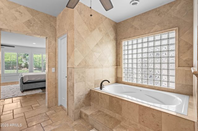 1442 E CATAMARAN Drive, Gilbert, AZ 85234
