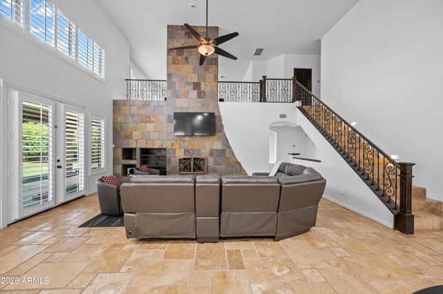 1442 E CATAMARAN Drive, Gilbert, AZ 85234