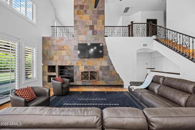 1442 E CATAMARAN Drive, Gilbert, AZ 85234