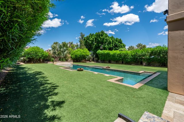 1442 E CATAMARAN Drive, Gilbert, AZ 85234