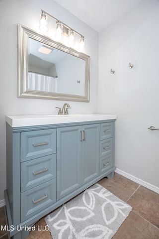 12505 W Canterbury Drive, Ocean Springs, MS 39564