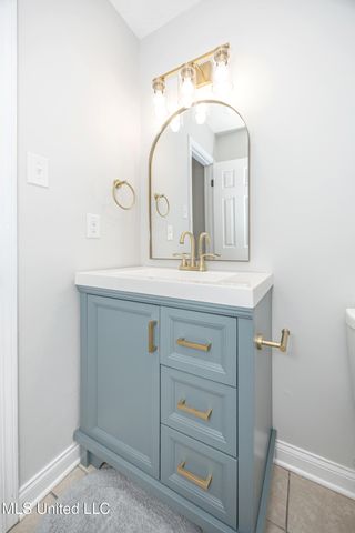 12505 W Canterbury Drive, Ocean Springs, MS 39564