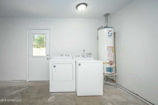 12505 W Canterbury Drive, Ocean Springs, MS 39564