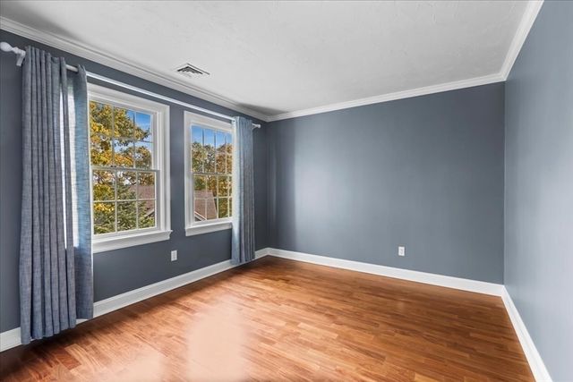 53 White Cliff Dr, Plymouth, MA 02360