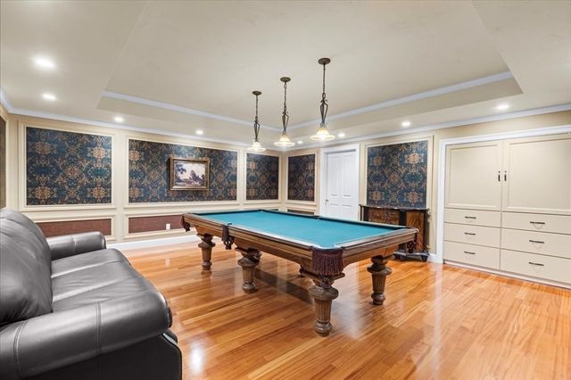 53 White Cliff Dr, Plymouth, MA 02360