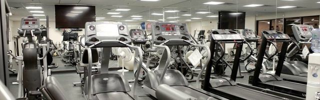 53 White Cliff Dr, Plymouth, MA 02360